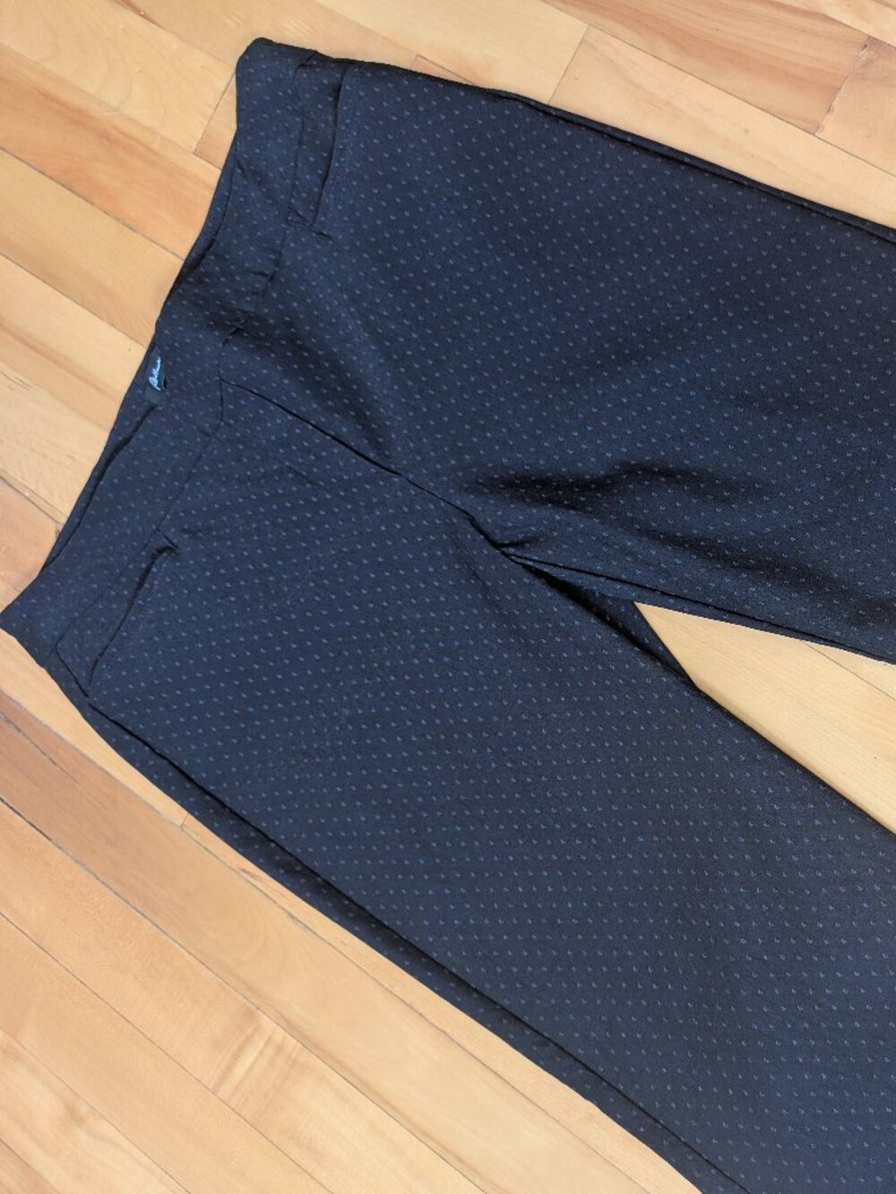 Reitmans - Black Ankle Stretchy Pants with Gray Birdseye Pattern
